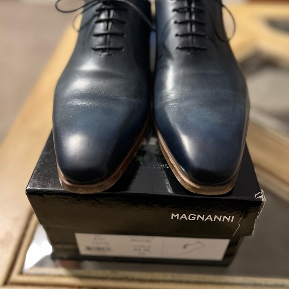 Magnanni “KIVI” Dress Derby Men's  Blue Oxfords 10M MINT! - Picture 1 of 12